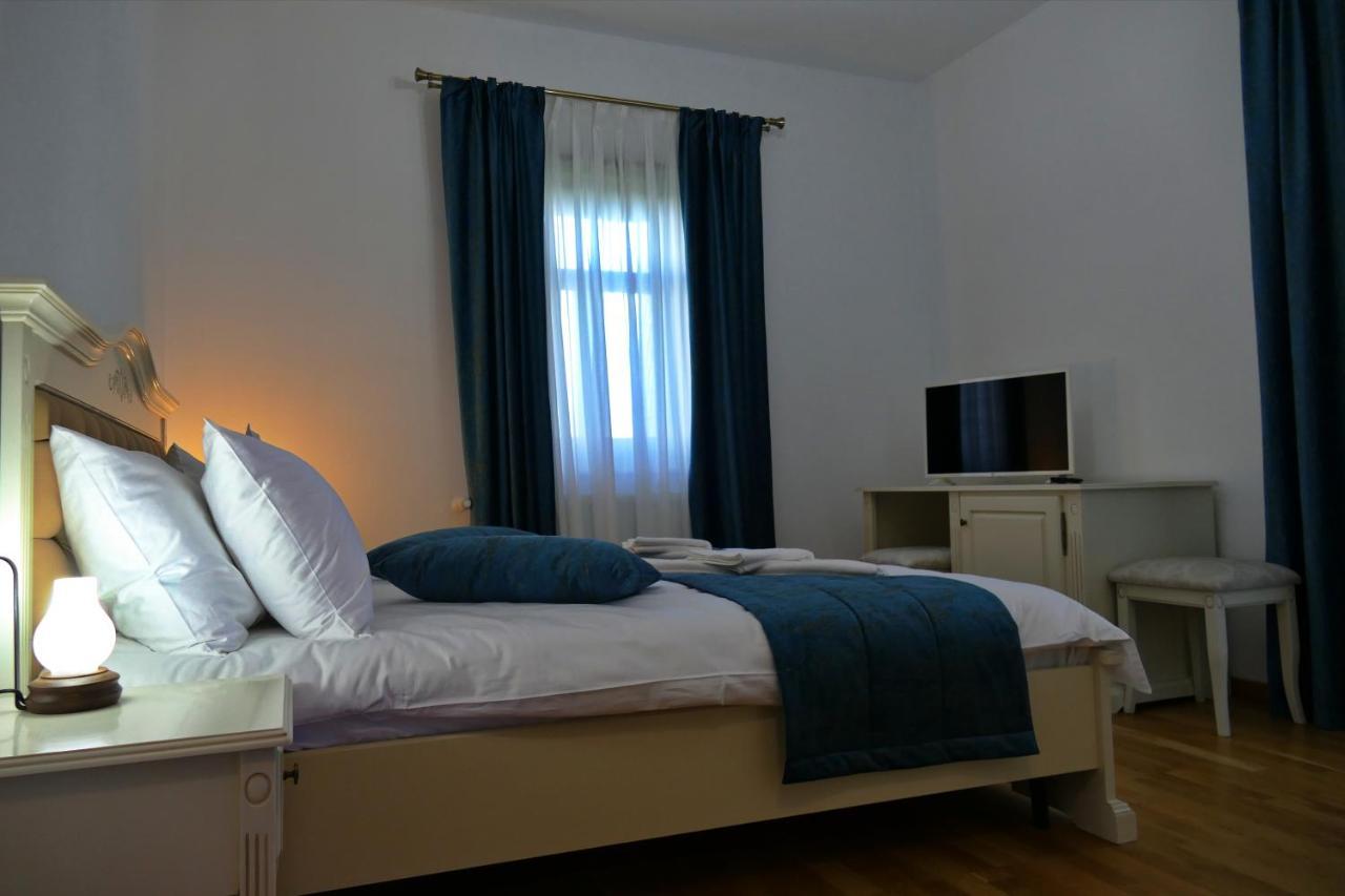 Aparthotel Agropensiunea Alex 3*